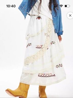 Kimchi Blue Celia Tiered Maxi Skirt with Embroidered Detail